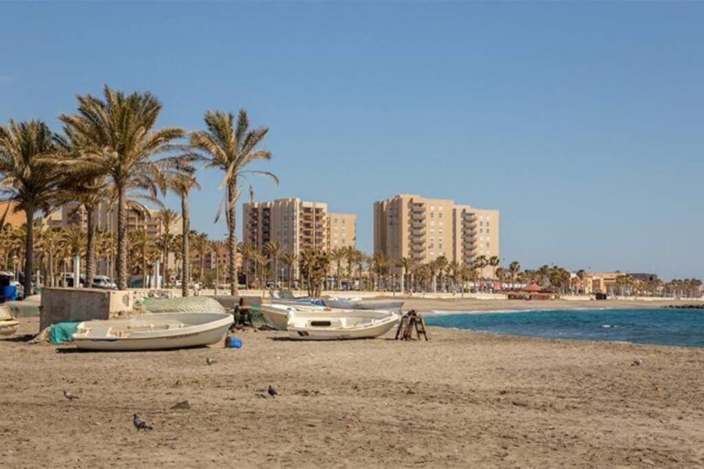 El Rinconcito Cubano En La Playa Apartment Almeria Exterior photo